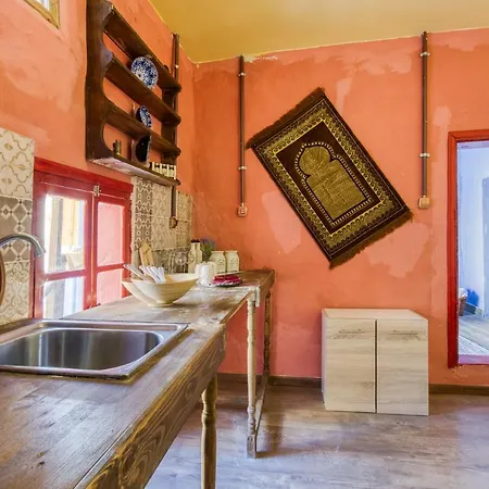 Fatma Hanoum Boutique *